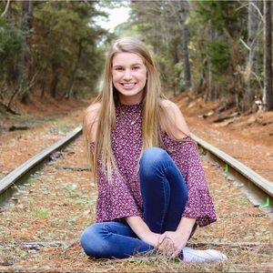 Meet your Posher, Casey